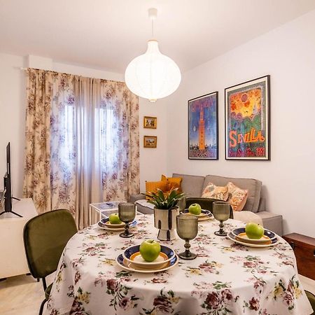Piso Con Patio Privado Y Parking Nervion Sevilla 외부 사진