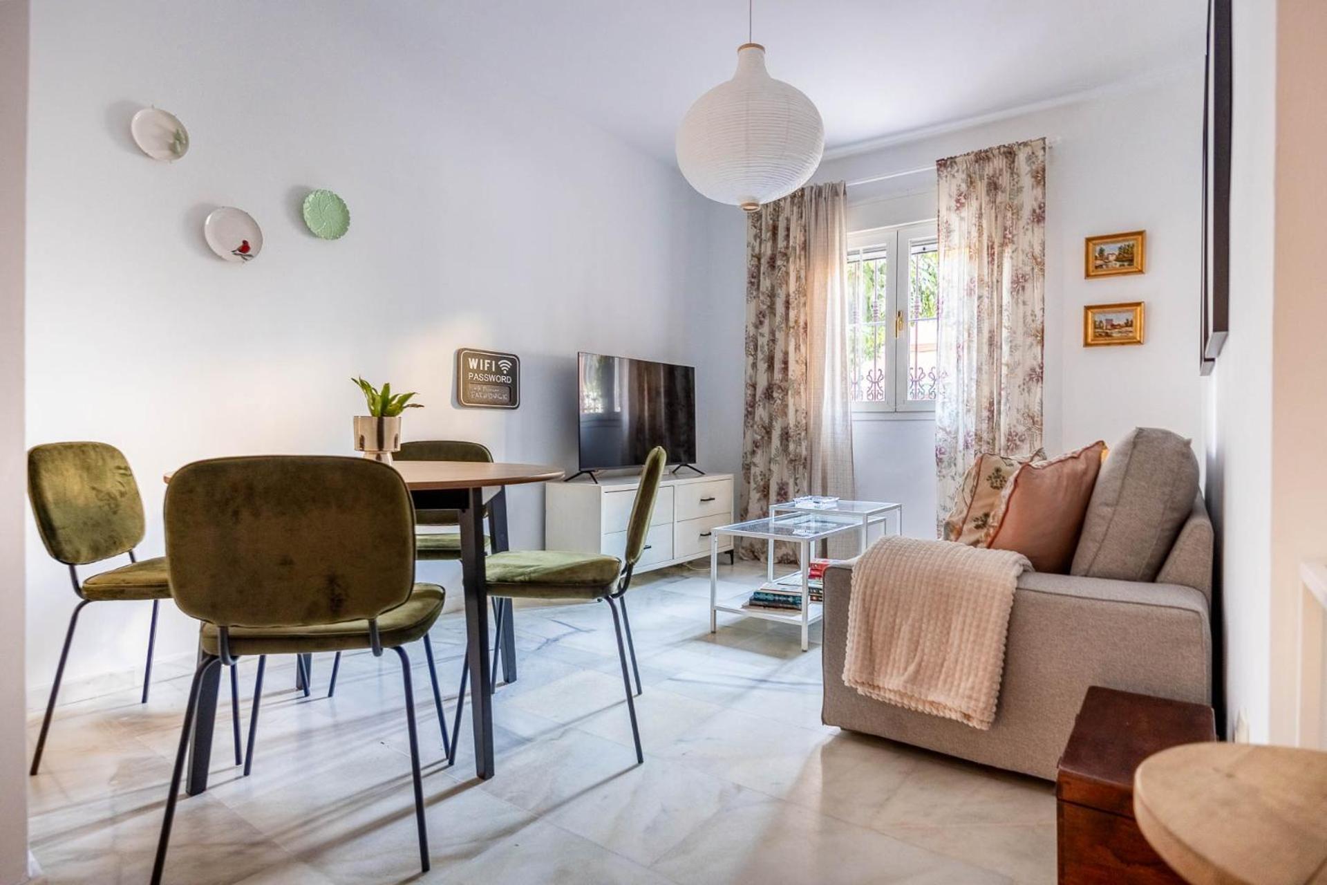 Piso Con Patio Privado Y Parking Nervion Sevilla 외부 사진