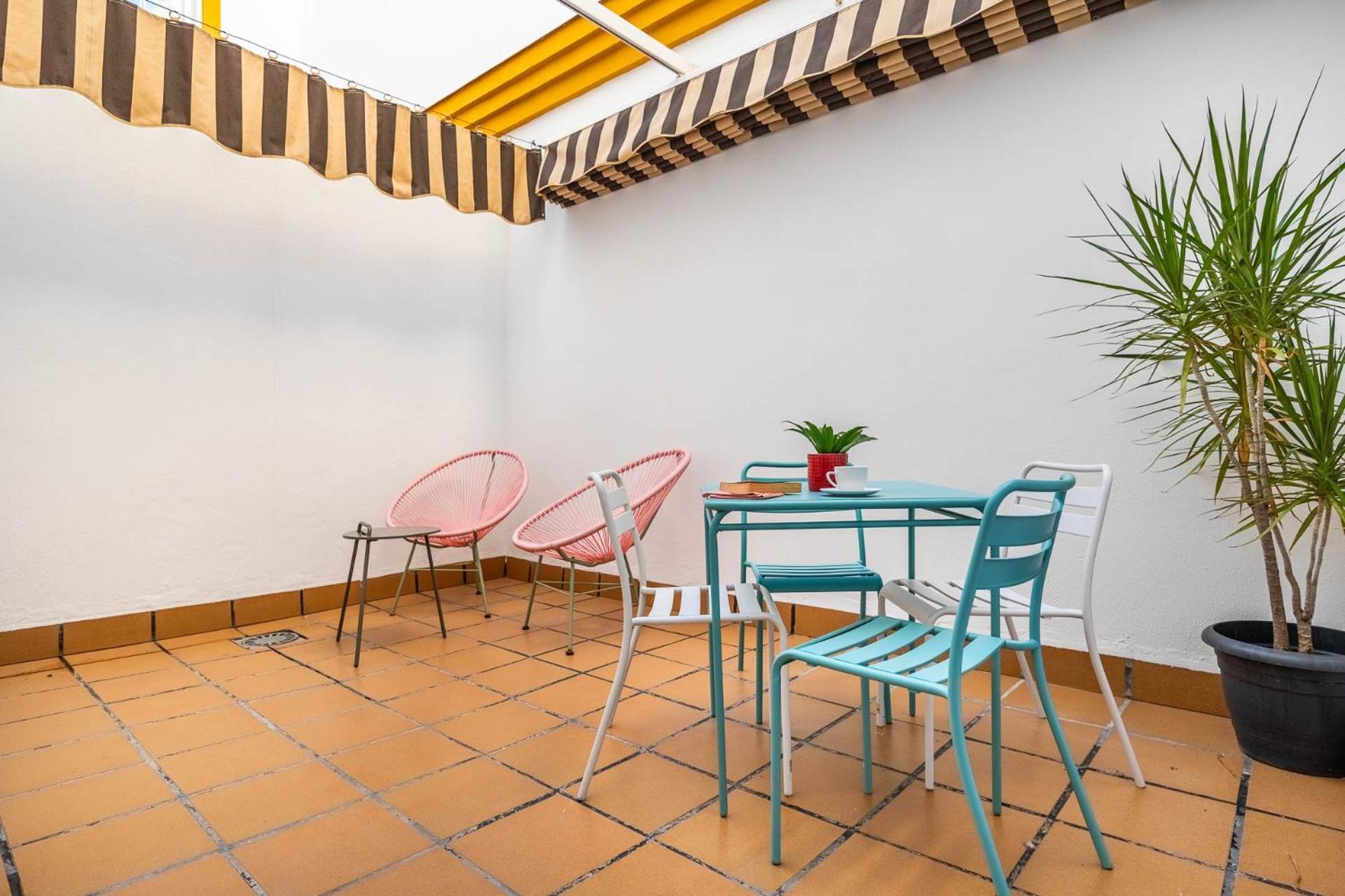 Piso Con Patio Privado Y Parking Nervion Sevilla 외부 사진