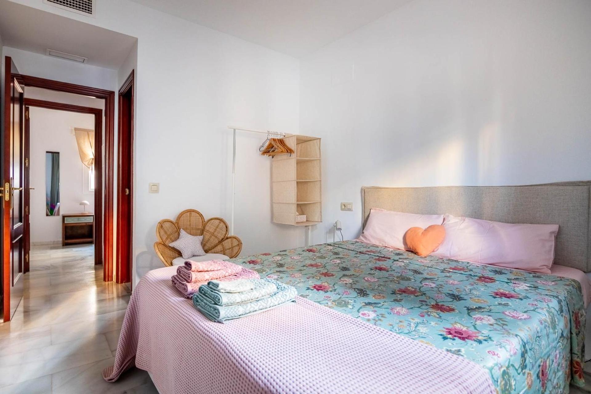 Piso Con Patio Privado Y Parking Nervion Sevilla 외부 사진